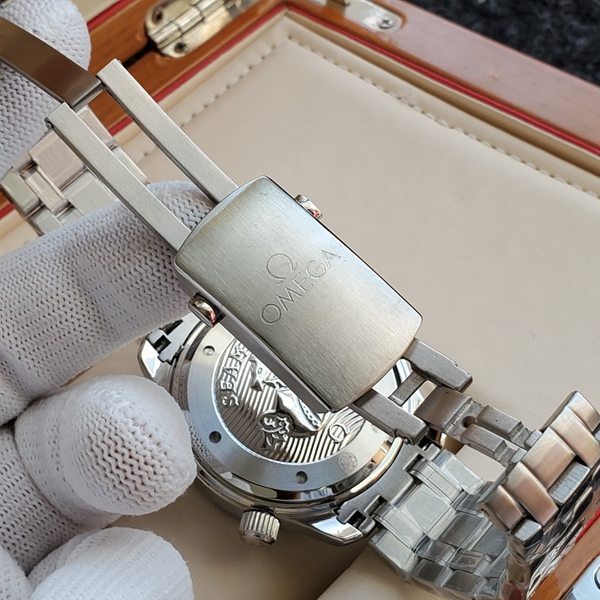 オメガ時計全体デザイン